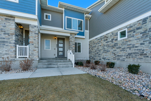994 W Sapphire Peak Dr #200 — photo