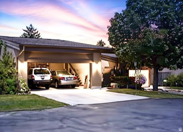 2735 N Country Club Dr — photo