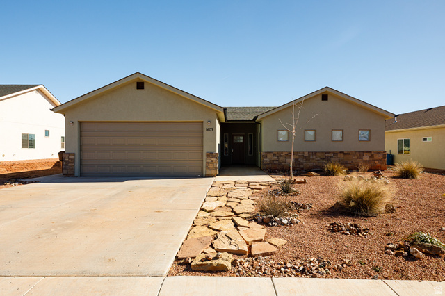 1603 S Creekside Dr — photo