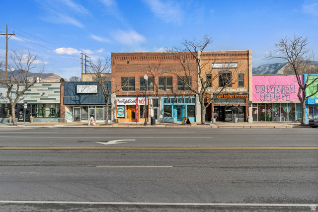 2210 S Washington Blvd — photo