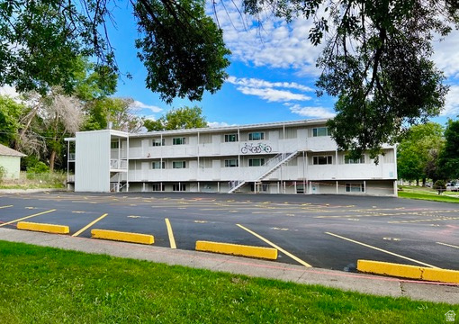 620 E 600 E — photo