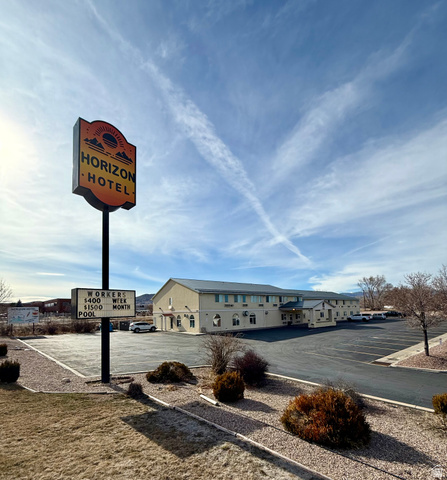 1624 W Hwy 40 — photo