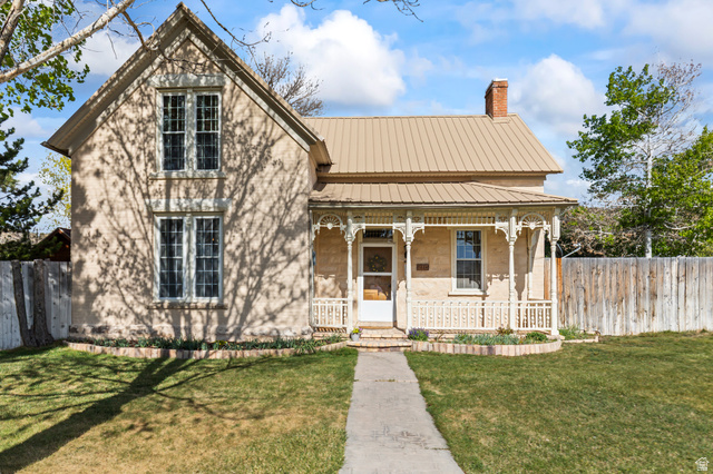 210 N 300 E — photo
