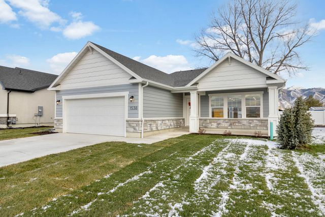 569 N 550 W — photo