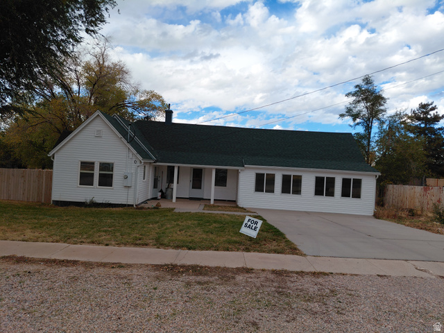 260 W 200 S — photo