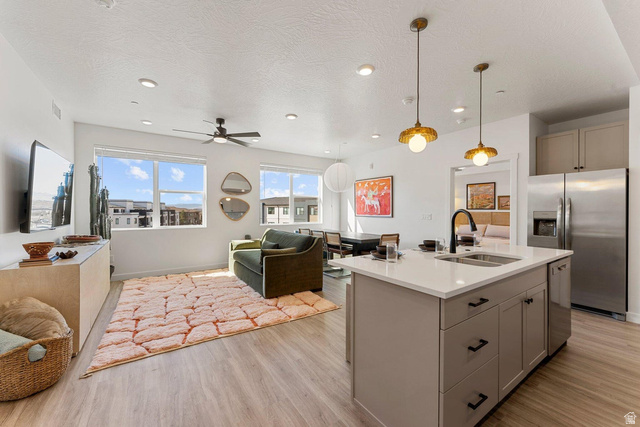 226 N Cliff Side Dr #L301 — photo