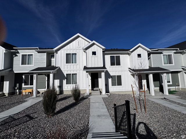 1852 N Blue Iris Ave #1048 — photo