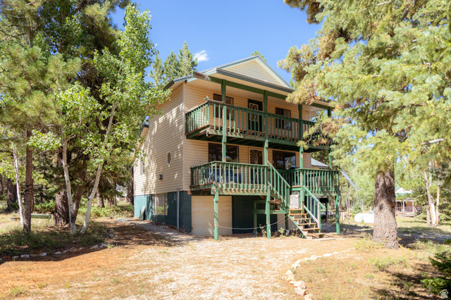 1270 W Strawberry Point Rd — photo