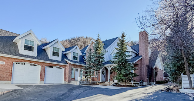 6195 Creekside Dr — photo