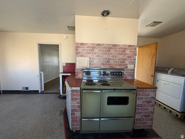 357 E 100 N, Price, UT 84501 — photo 2