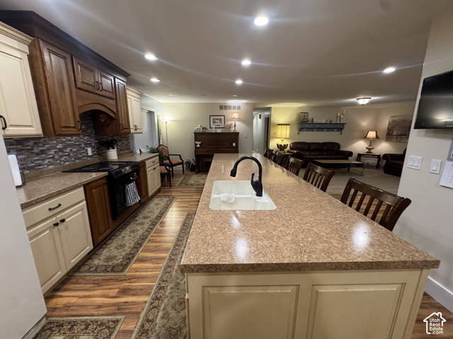 655 N 8th, Preston, ID 83263 — photo 2