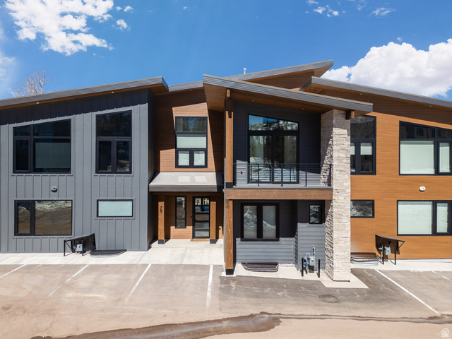 160 W Ridge View St #7B — photo