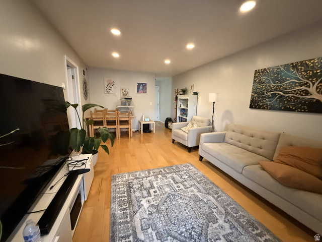 55 W Center St #284 — photo