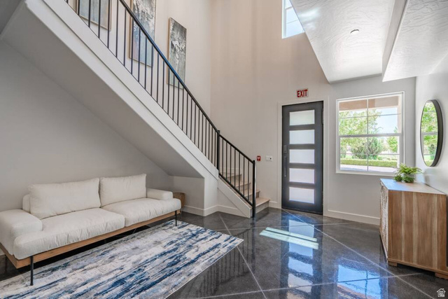4242 W Cambridge Pkwy — photo