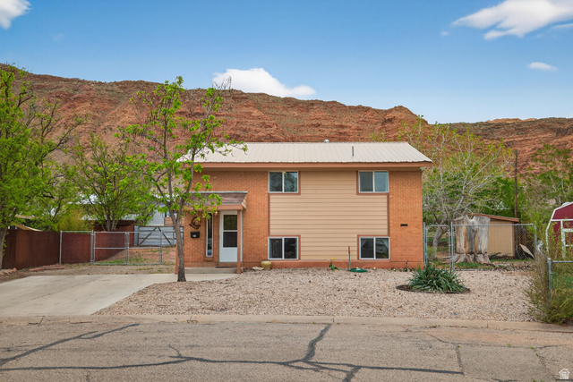 430 Ute Cir — photo