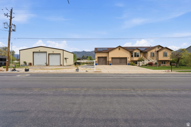 445 S Sunset Dr — photo
