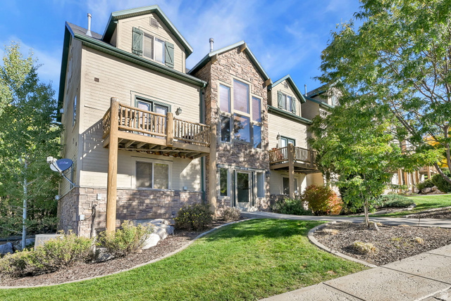 3521 N Fox Run Dr #803 — photo