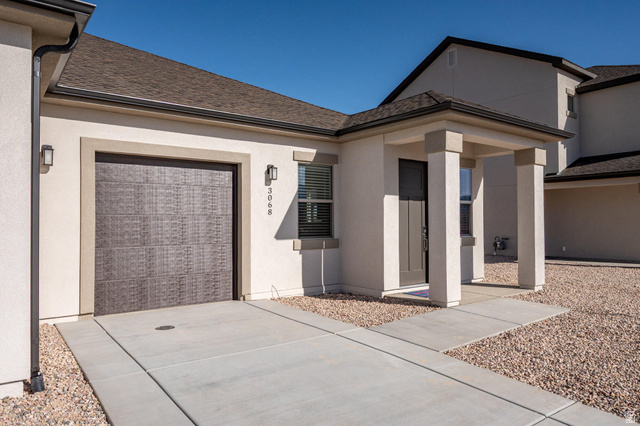 2952 W Runway Dr — photo