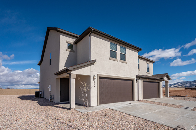 2948 W Runway Dr — photo