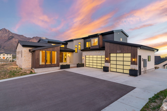 501 W Devey Dr — photo