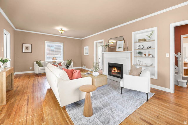 1445 E Stratford Ave — photo