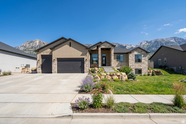 656 E Mountain Rd — photo
