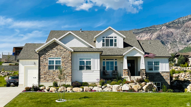 1130 W Fawn Dr — photo