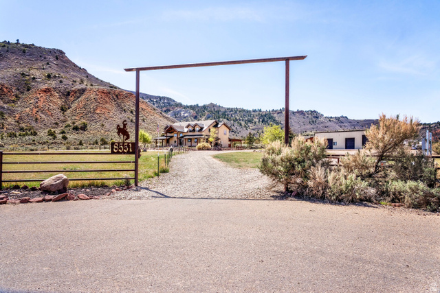 8551 W Sawtooth Park Dr — photo