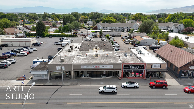 61 W Main St — photo