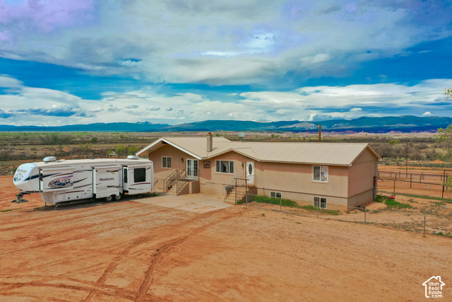 8457 E 6000 N, Lapoint, UT 84039 — photo 2