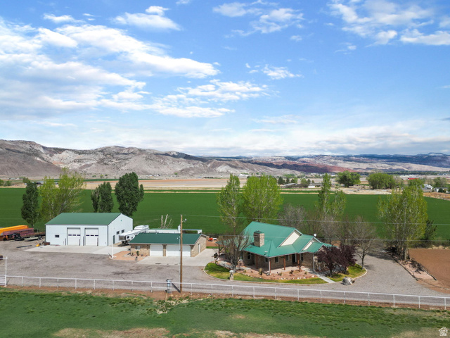 675 N SR 118 — photo