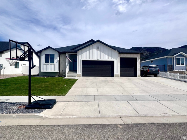992 N 600 E — photo