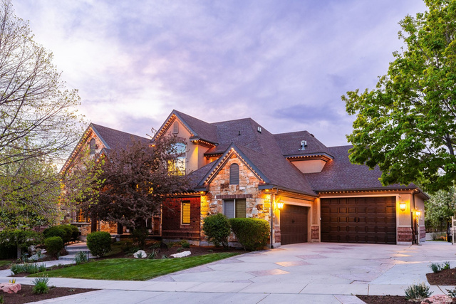 1777 E Somerset Ridge Dr — photo
