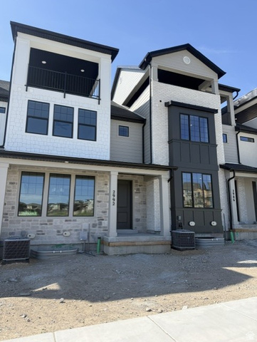 5140 N Vario Aly #13 — photo