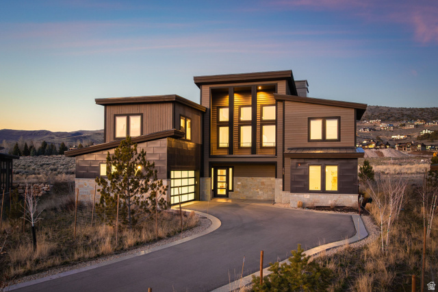 1747 E Thompson Peak Cir #Mvv-18 — photo