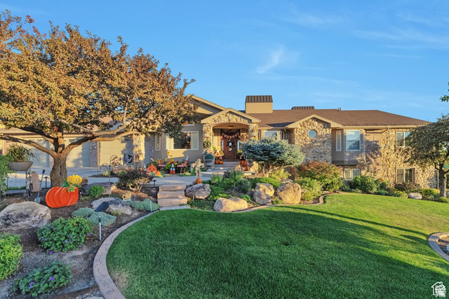 1040 E Canyon Rd — photo