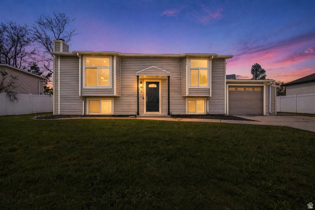 556 Kimball Dr — photo