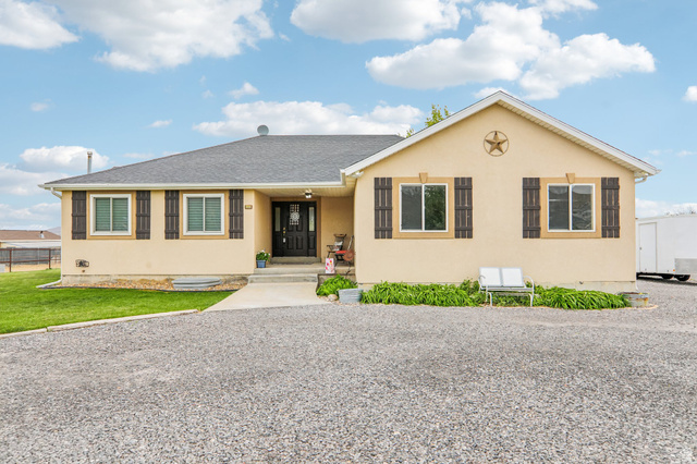2464 E Autumn Dr — photo