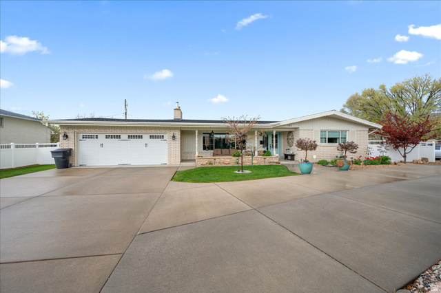 781 N 300 E — photo