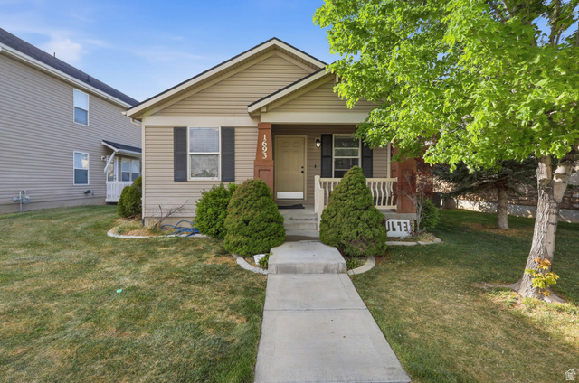 1693 N Aaron Dr — photo