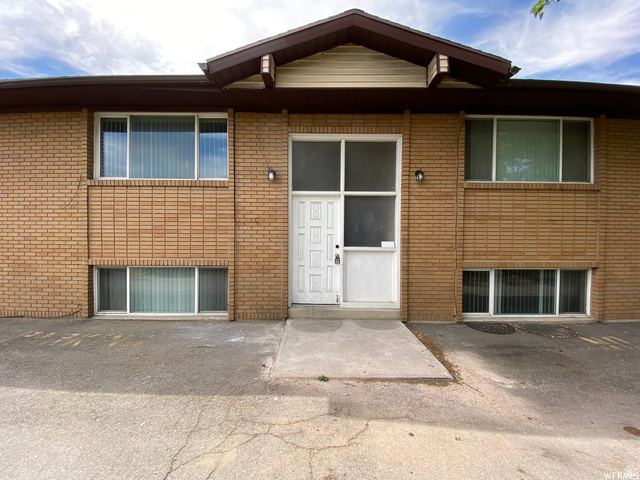 3135 S 200 E — photo