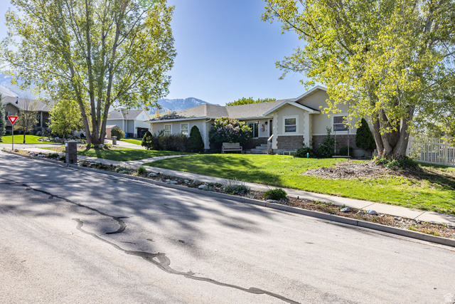 892 E 400 S, Smithfield, UT 84335 — photo 2