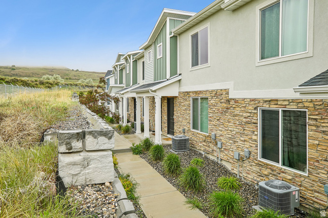 8631 W Patron Way — photo