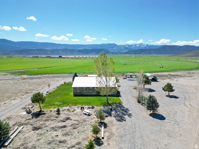 1129 S River Side Dr — photo