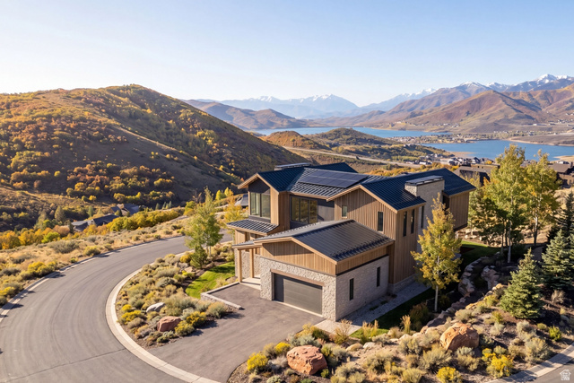11425 N Soaring Hawk Ln — photo
