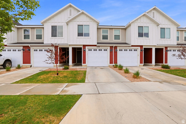 1152 E Trident Dr — photo
