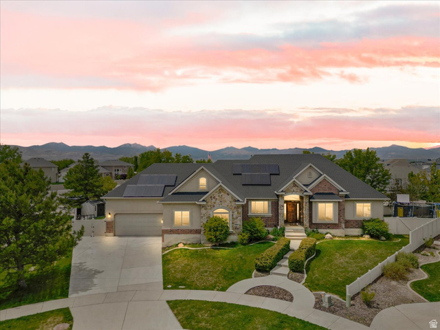 316 E Azure Cir — photo