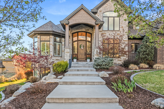 1205 N Elk Ridge Ln — photo