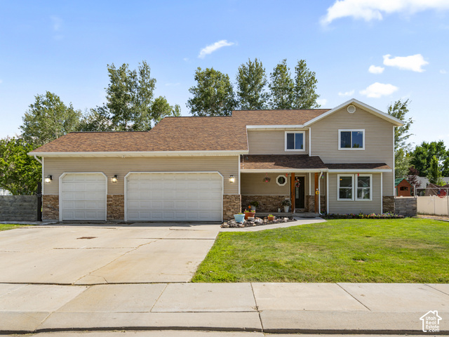 1099 W Countryside Cir — photo