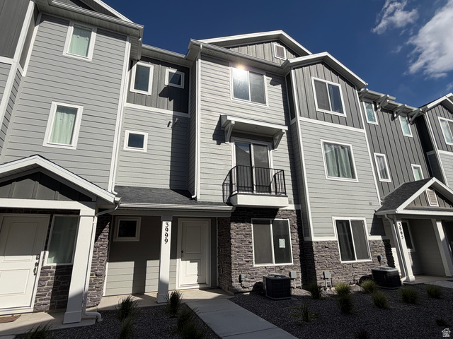3999 N Wildcat Ln — photo